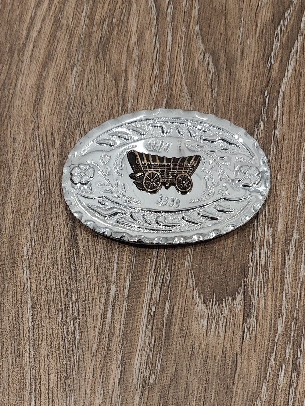 Silver Oval Concho with Wagon Accent Belt Buckle